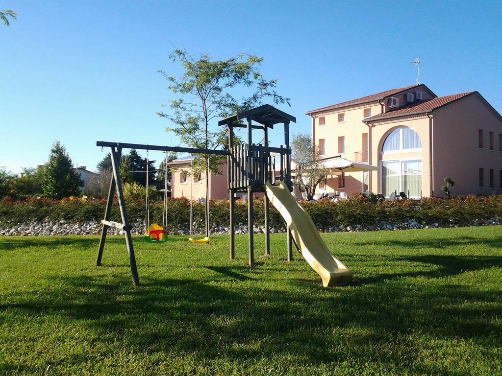 Agrialloggi La Palazzina Curtarolo Værelse billede
